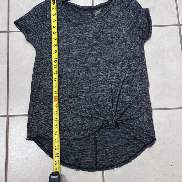 Hollister Women black must have collection shirt size small - Picture 7 of 8